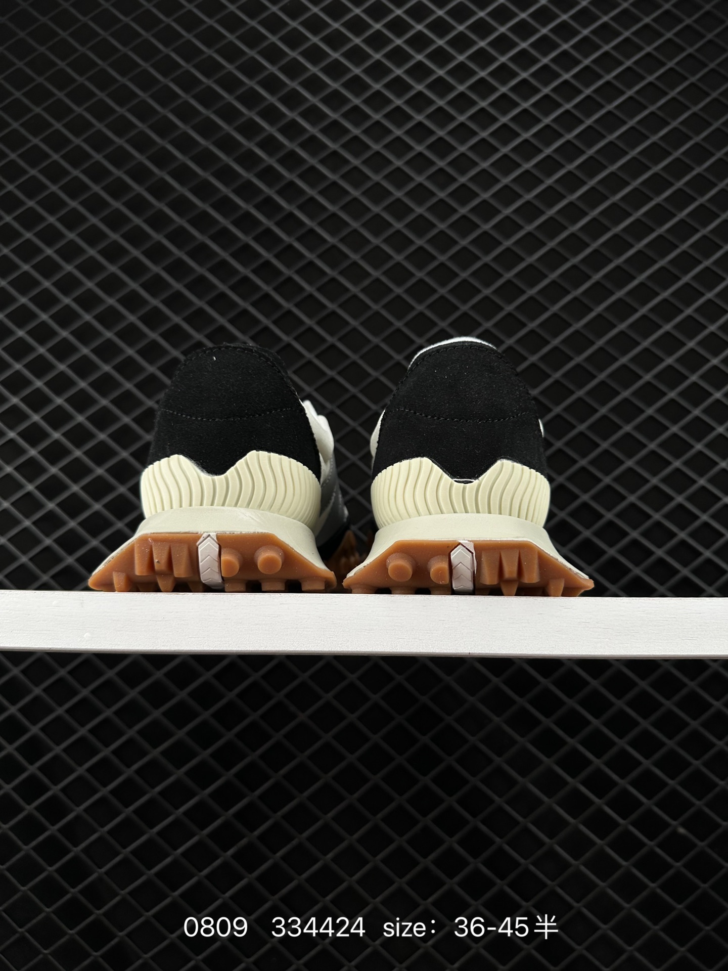 New Balance 72   UXC72 CBD